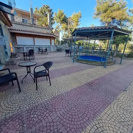 Tsaparas 2*