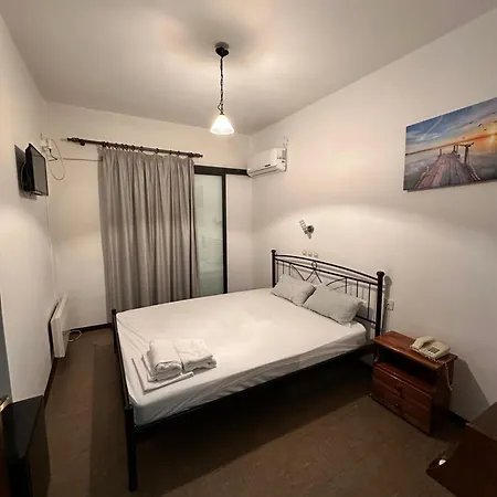 Hotel Tsaparas 2*